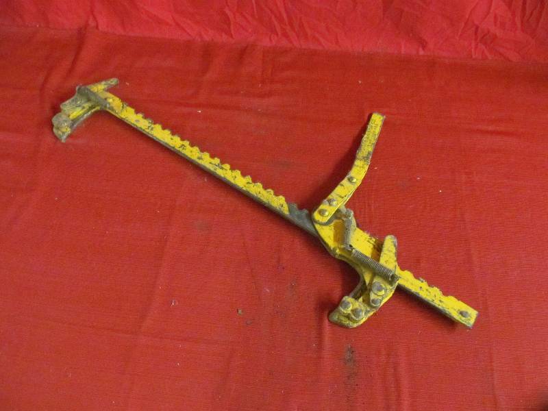 lot 5 image: tools