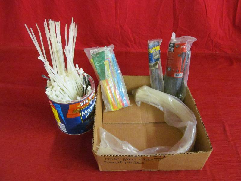 lot 10 image: zip ties