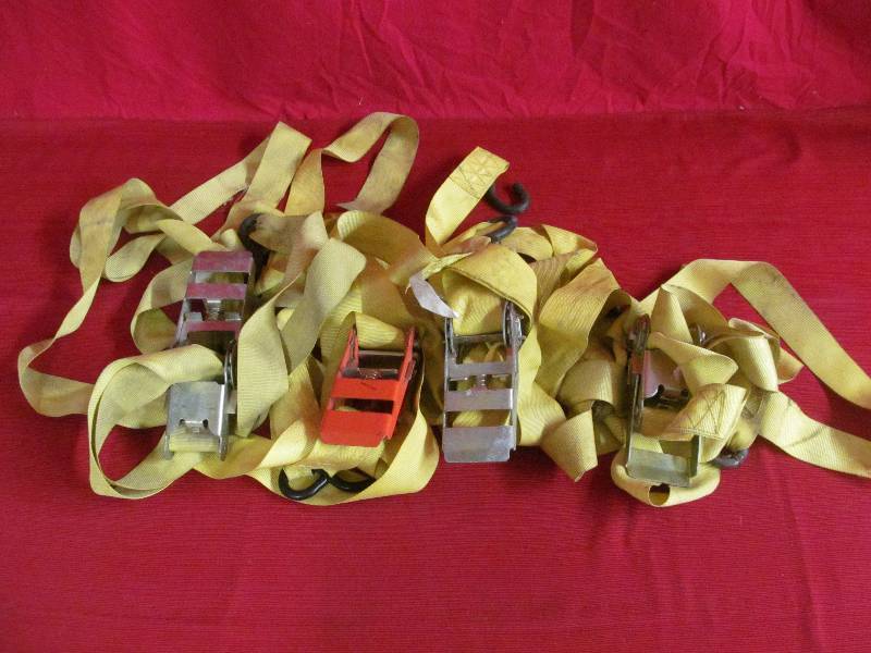 lot 11 image: ratchet straps