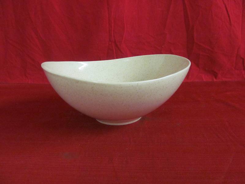 lot 37 image: Red Wing