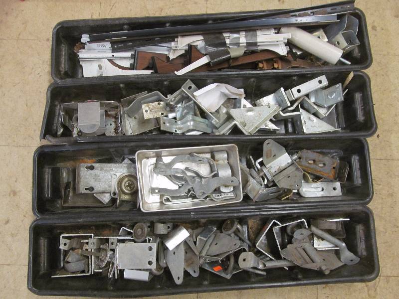 lot 76 image: hardware
