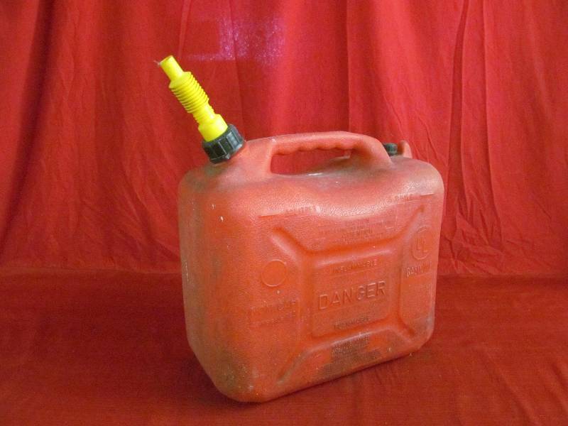 lot 85 image: gas container