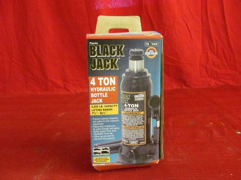 lot 101 image: bottle jack