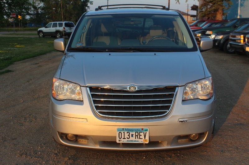 2008 Chrysler Town & Country Touring - Stow n Go - One Owner
