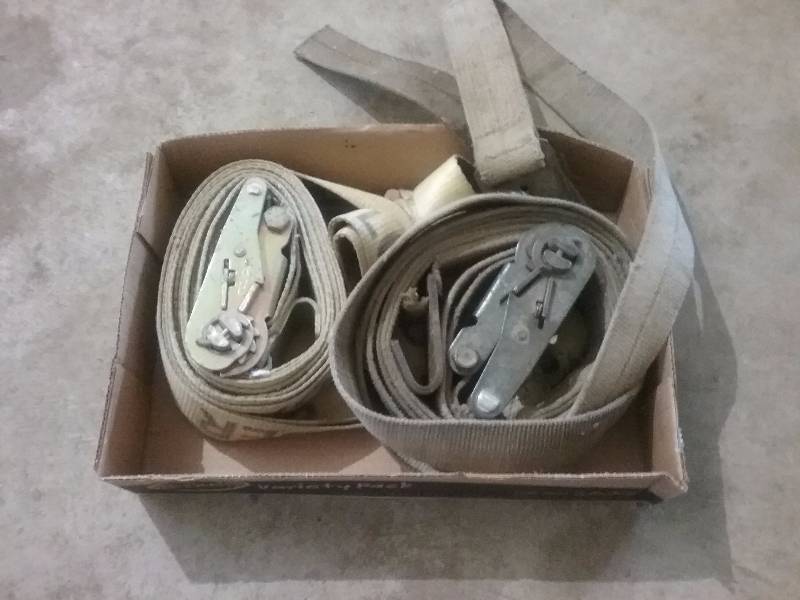 lot 53 image: Lot - Ratcheting Straps
