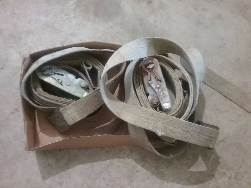 lot 54 image: Lot - Ratcheting Straps