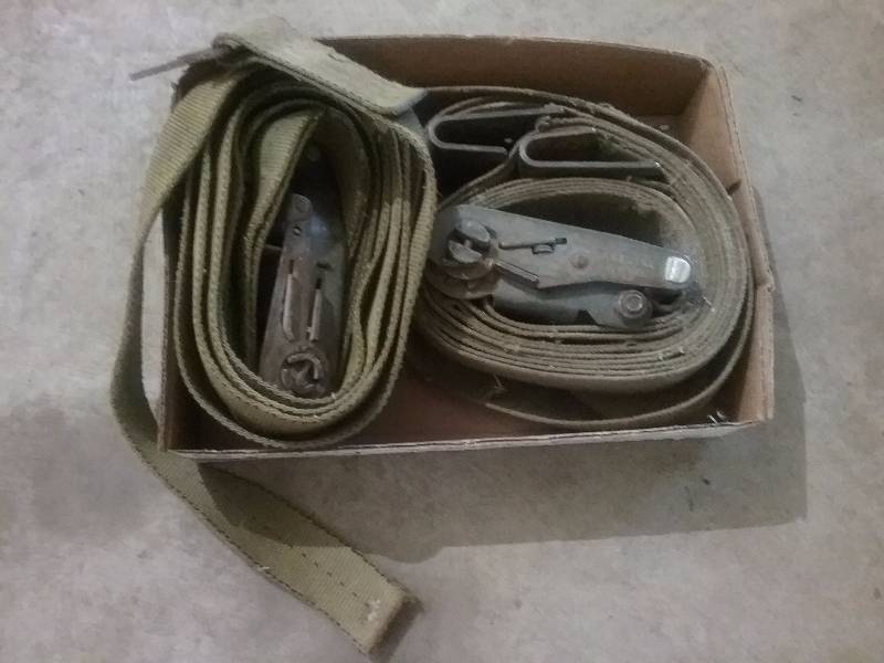 lot 55 image: Lot - Ratcheting Straps