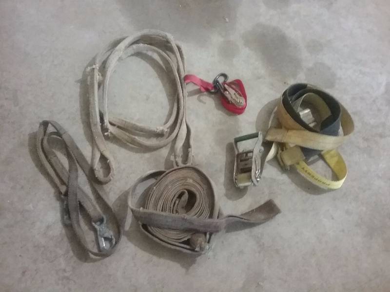 lot 56 image: Ratcheting Strap & Tow Strap