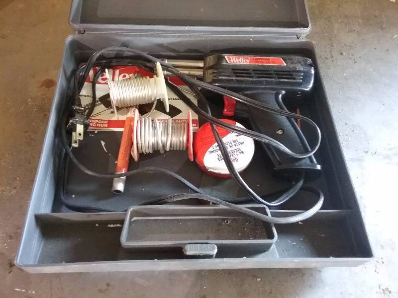 lot 107 image: Weller Soldering Iron