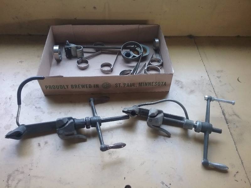 lot 119 image: Hose Clamp Banding Tools