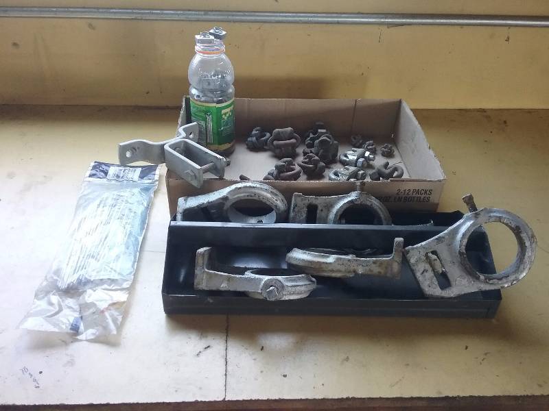 lot 121 image: Crosby Clamps & 2 Pipe Brackets