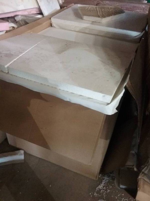lot 164 image: Large Lot - Styrofoam Insulation, appx 50 24x31 Peel & Stick Squares & Misc pieces