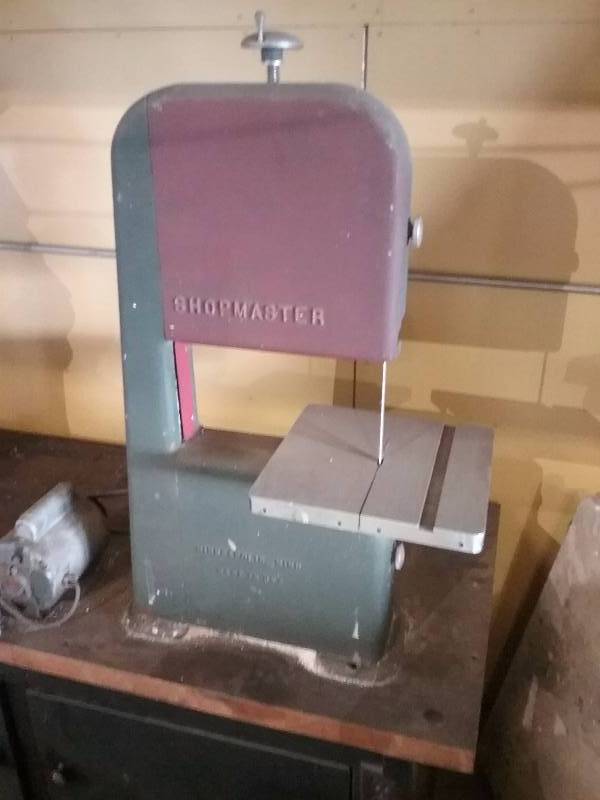 lot 167 image: Shopmaster Bandsaw on Rolling Work Table, 26x64. Saw works great.