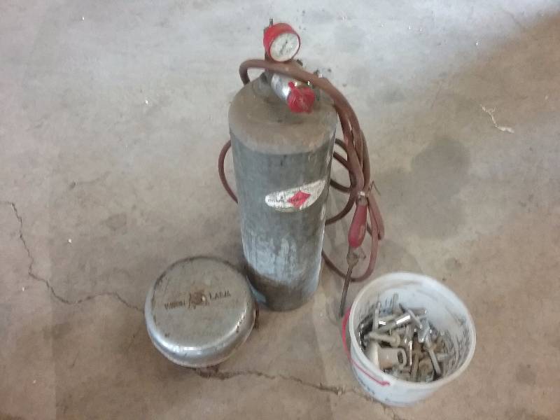 lot 184 image: Lot - Brazing Tank, Backup Bell, Misc Handles, Misc Plumbing Supplies