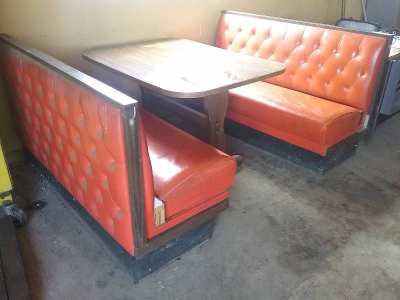 lot 202 image: Restaurant Booth - From Former Pizza Place in Isanti MN