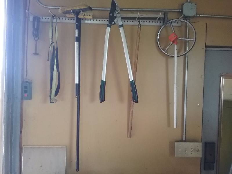 lot 213 image: Lot - Measure Master Wheel, 15 Rolling Magnet Sweep, 2FT Pruner, Brushes