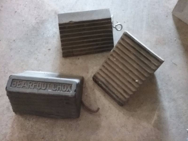 lot 230 image: Lot - (3) Tire Chocks