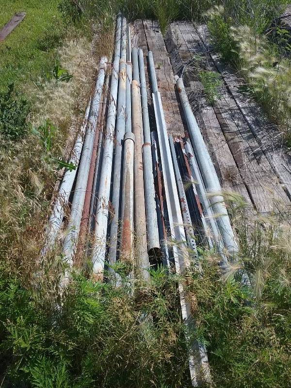 lot 259 image: Lot - 5ft Stainless Steel WellPoint w2 Pipes