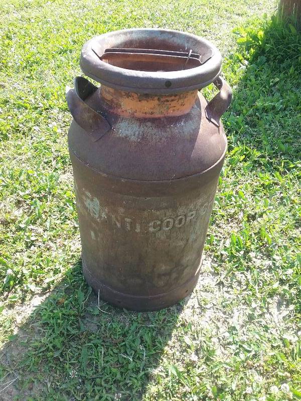lot 278 image: Cream Can - Marked Isanti Co-op