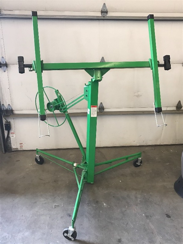 lot 7 image: Superior Break-Down Sheetrock Hoist...