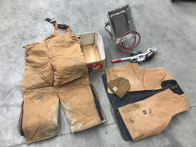 lot 38 image: Lot Of 1500BTU LP-Gas Heater, Come...