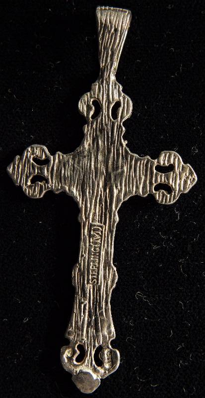 VINTAGE STERLING SILVER CRUCIFIX MARKED STERLING(M) 3.5 GRAMS