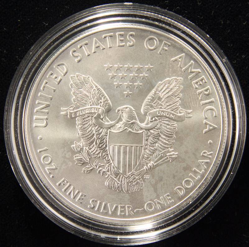 2016 AMERICAN SILVER EAGLE 1 TROY OZ. .999 FINE SILVER DOLLAR IN AIRTITE HOLDER