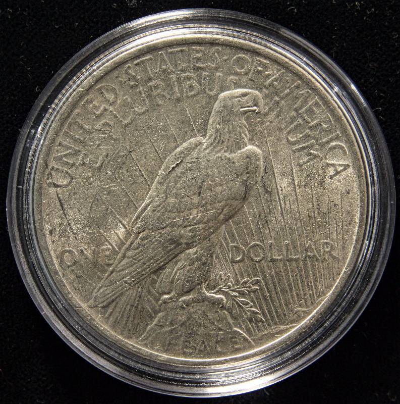 1923 PEACE SILVER DOLLAR VF IN AIRTIGHT HOLDER