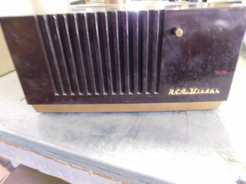 RCA Antique Victor 45 rpm Record Player
