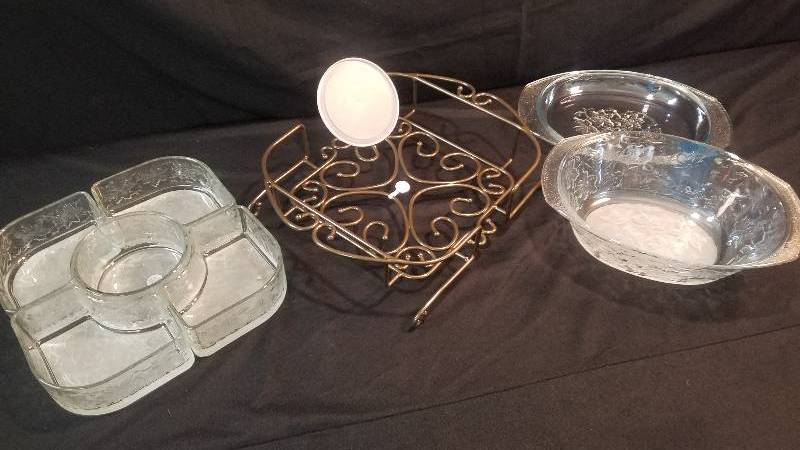 lot 1 image: Fantasia Summer Set