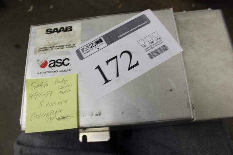 lot 172 image: 1994-1998 Saab 5 Variants Convertible Top Body Control Module