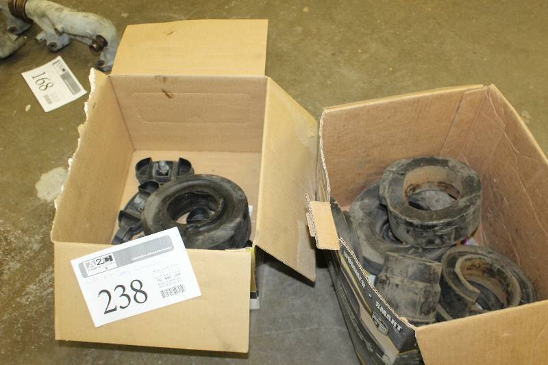 lot 238 image: Jeep Commander Lift Kit