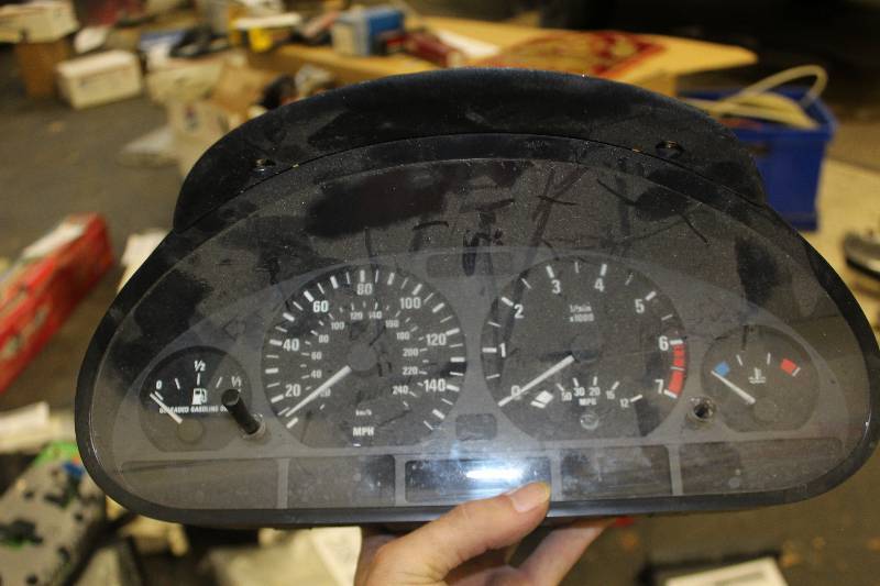 lot 224 image: BMW Instrument Cluster