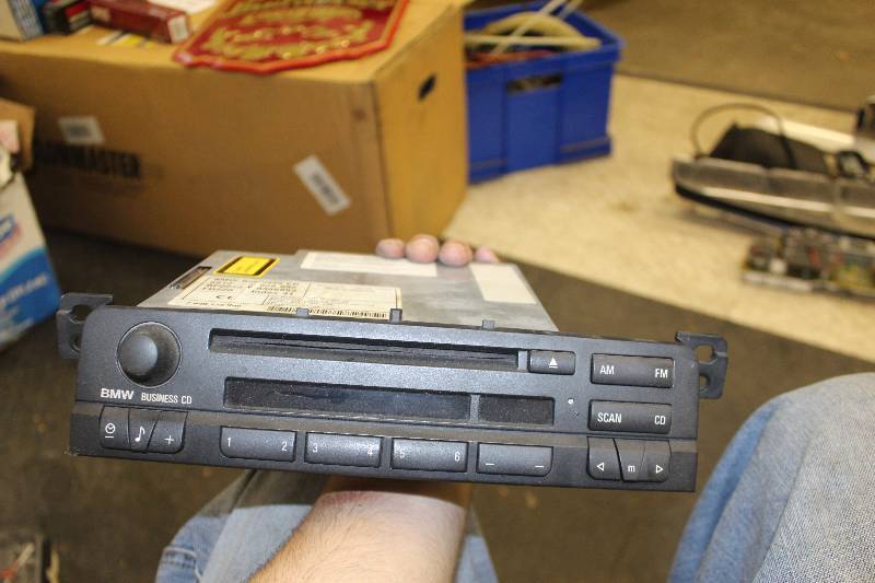 lot 221 image: BMW 3-Series Business CD Radio