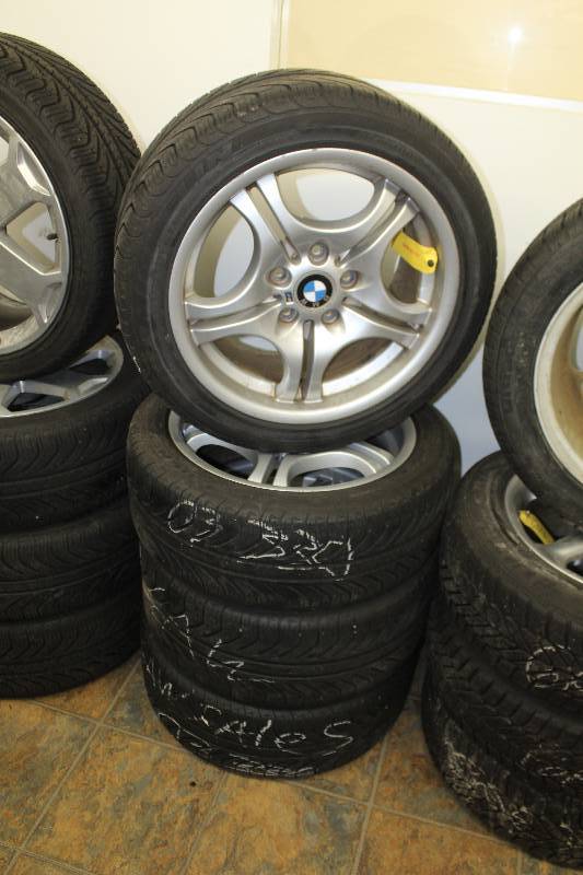 lot 16 image: Lot of (4) 2003 BMW 330 17in. Wheels w Michelin Pilot Sport P24540ZR17 Tires
