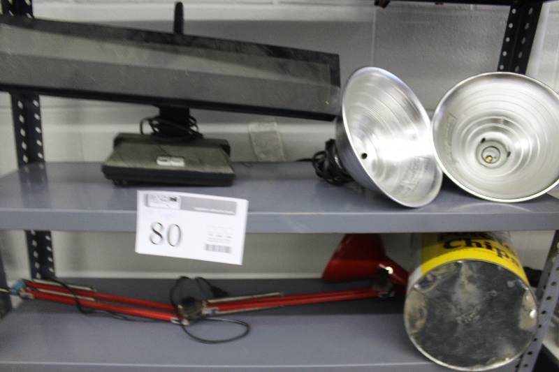lot 80 image: Lot of (4) Table,Clip Lights
