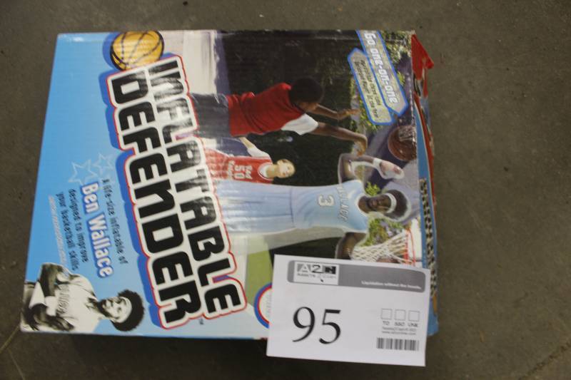 lot 95 image: Inflatable Defender Basketball Man Ben Wallace Inflatable Life-size Doll