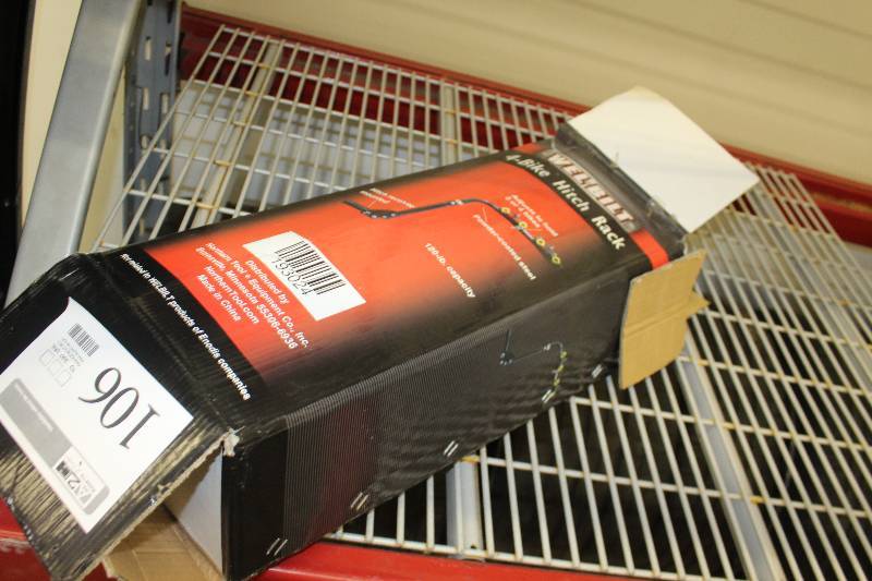 lot 106 image: Wel-bilt 4-Bike Hitch Rack