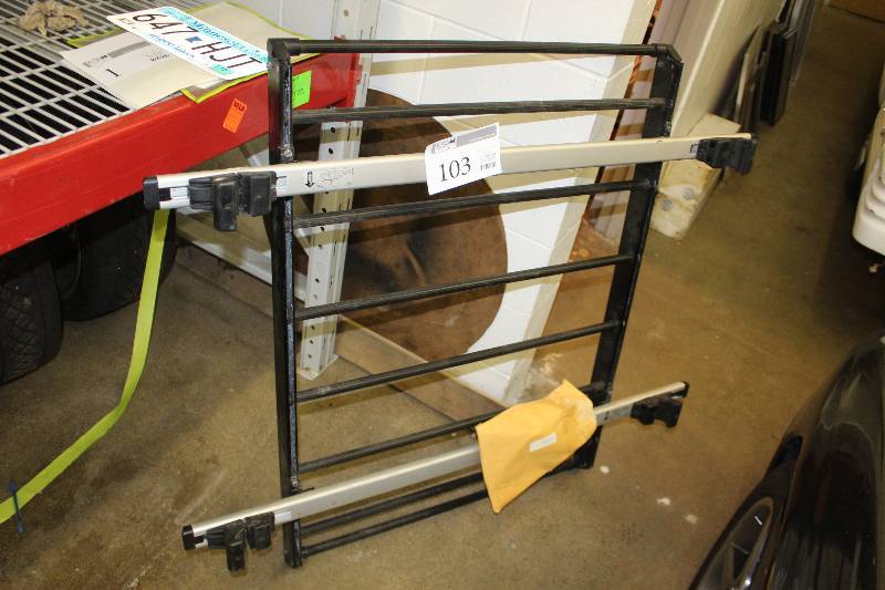 lot 103 image: Audi A6 Avant Roof Rack