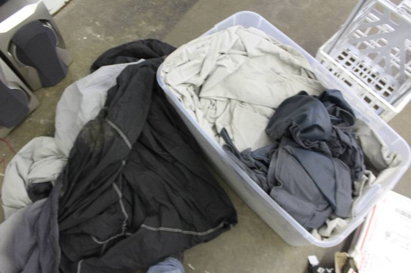 lot 140 image: Bin of Car Covers