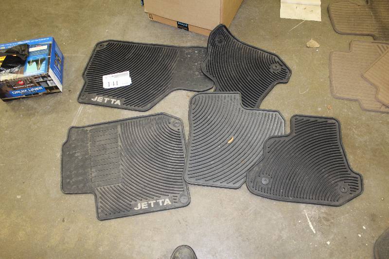 lot 141 image: Lot of (5) VW Jetta Floor Mats
