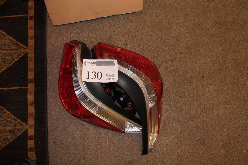 lot 130 image: 2007 BMW 5 Series Taillights