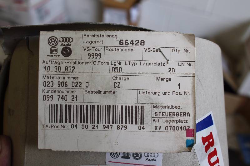 lot 281 image: 2000 VW Eurovan Ecu