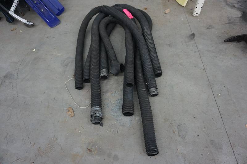 lot 28 image: Lot of Heavy Duty Exhaust Discharge Flex Hoses