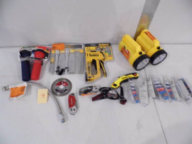 Store Return Tools - Flashlights