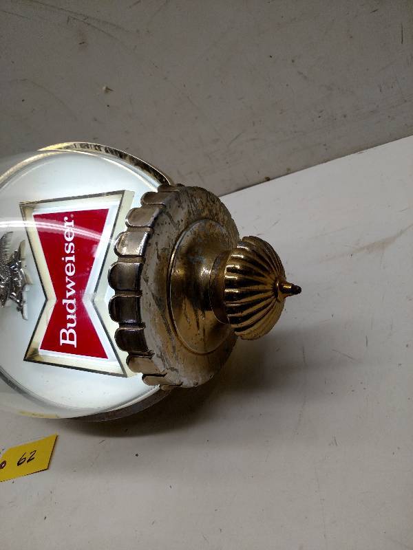 lot 62 image: Budweiser Wall Mount Light