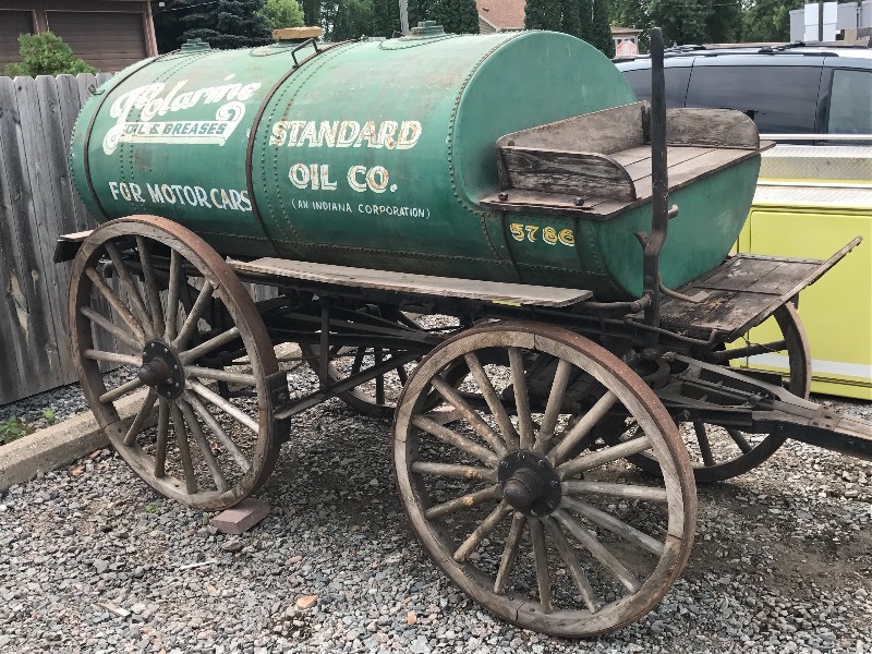 lot 4 image: Antique Polarine Bulk-Oil Wagon