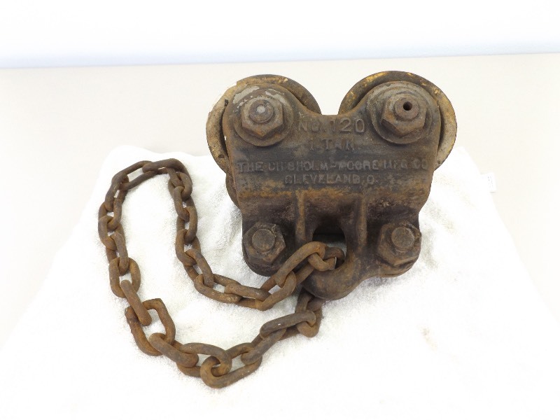 lot 30 image: Antique Iron Chisholm Moore 1 Ton I Beam Trolley Hoist Tool
