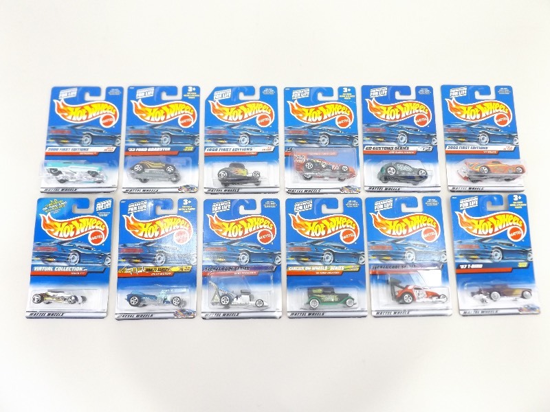lot 37 image: Lot of Late 90s Hot Wheels