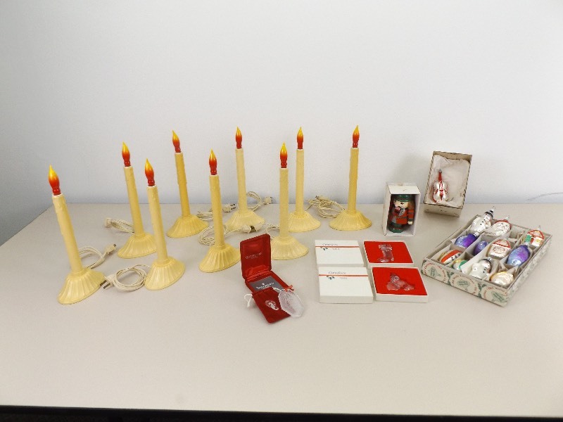 lot 48 image: Lot of Vintage Christmas Ornaments, and Decorations